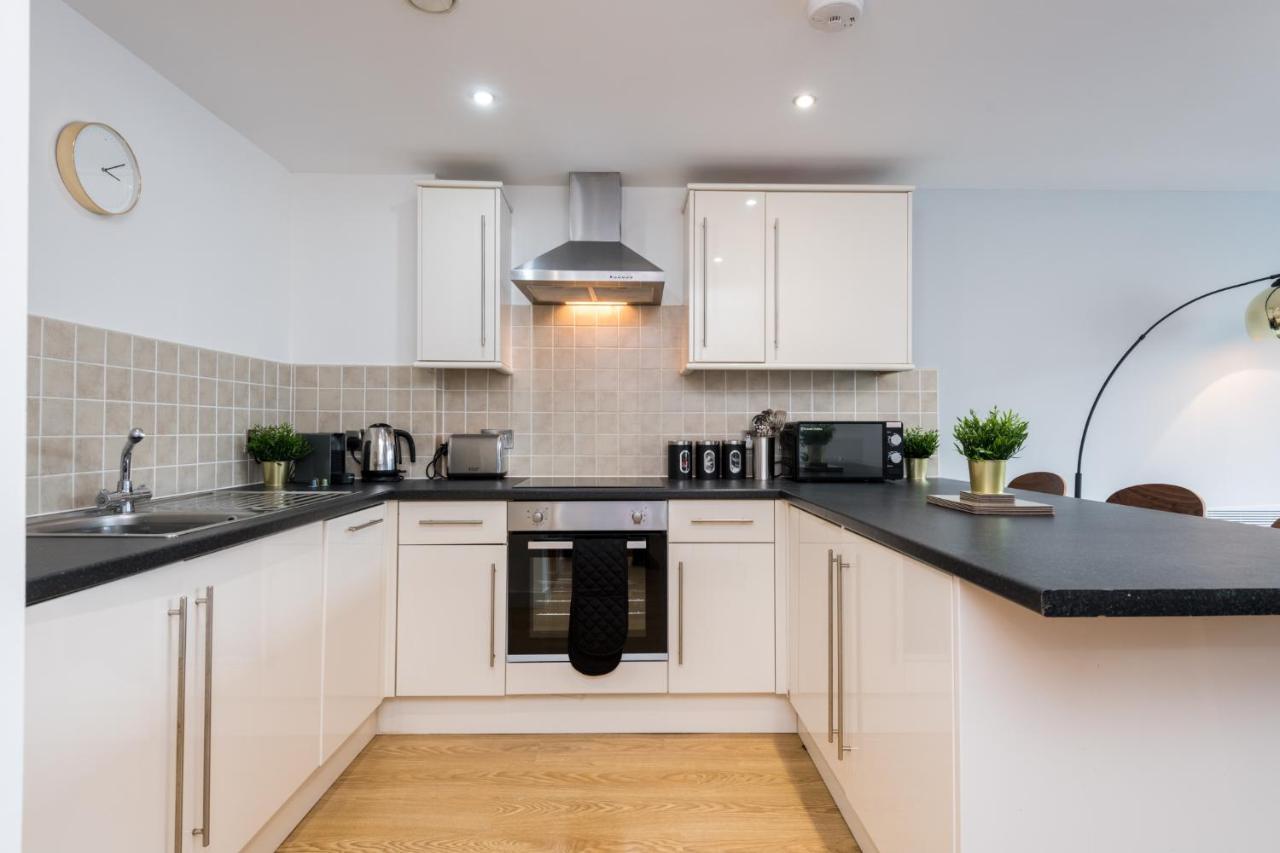 Host & Stay - Central Balcony Apt Liverpool Exterior photo
