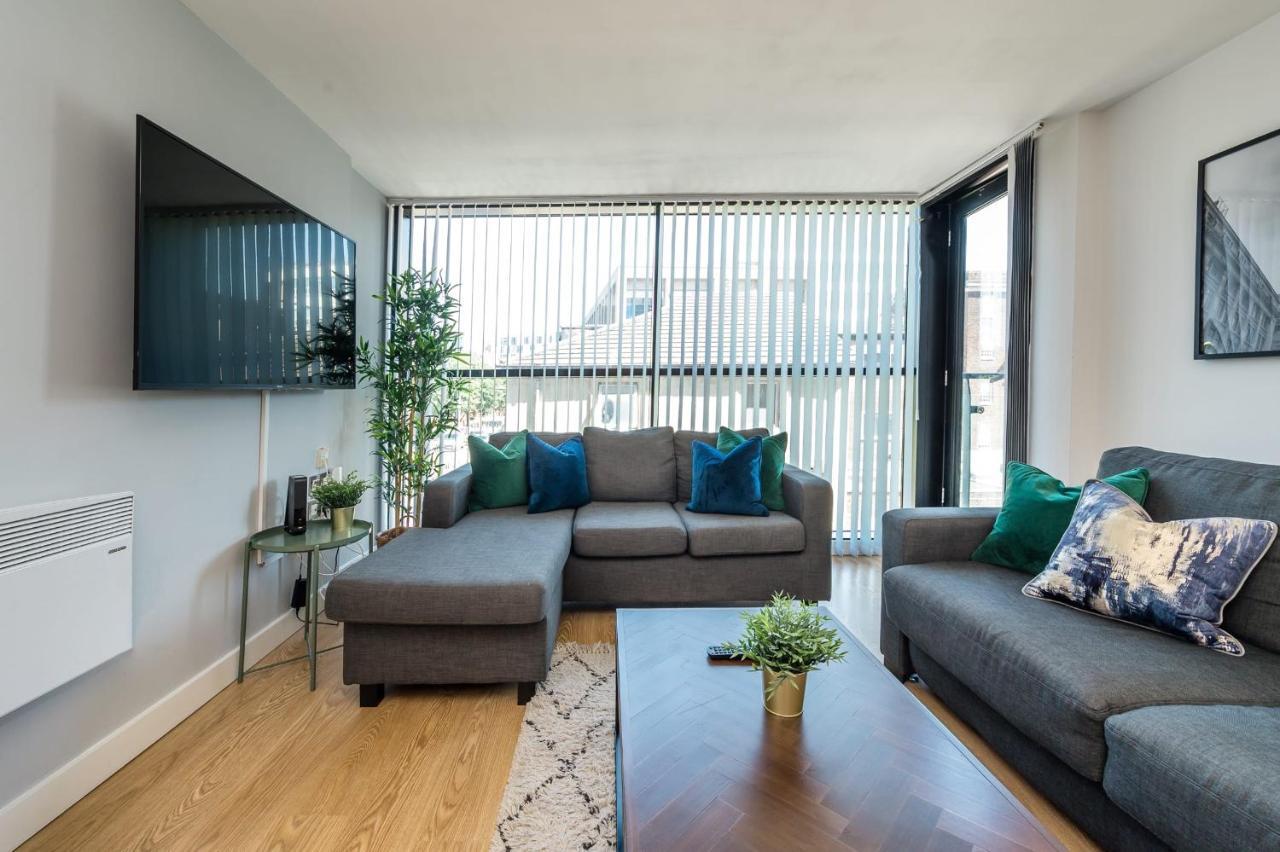 Host & Stay - Central Balcony Apt Liverpool Exterior photo